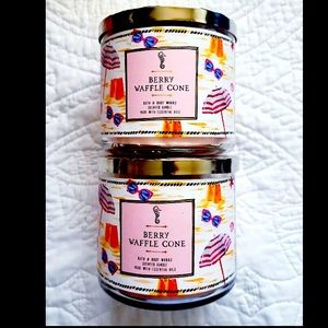 Set of 2 berry waffle cone candles, NWT